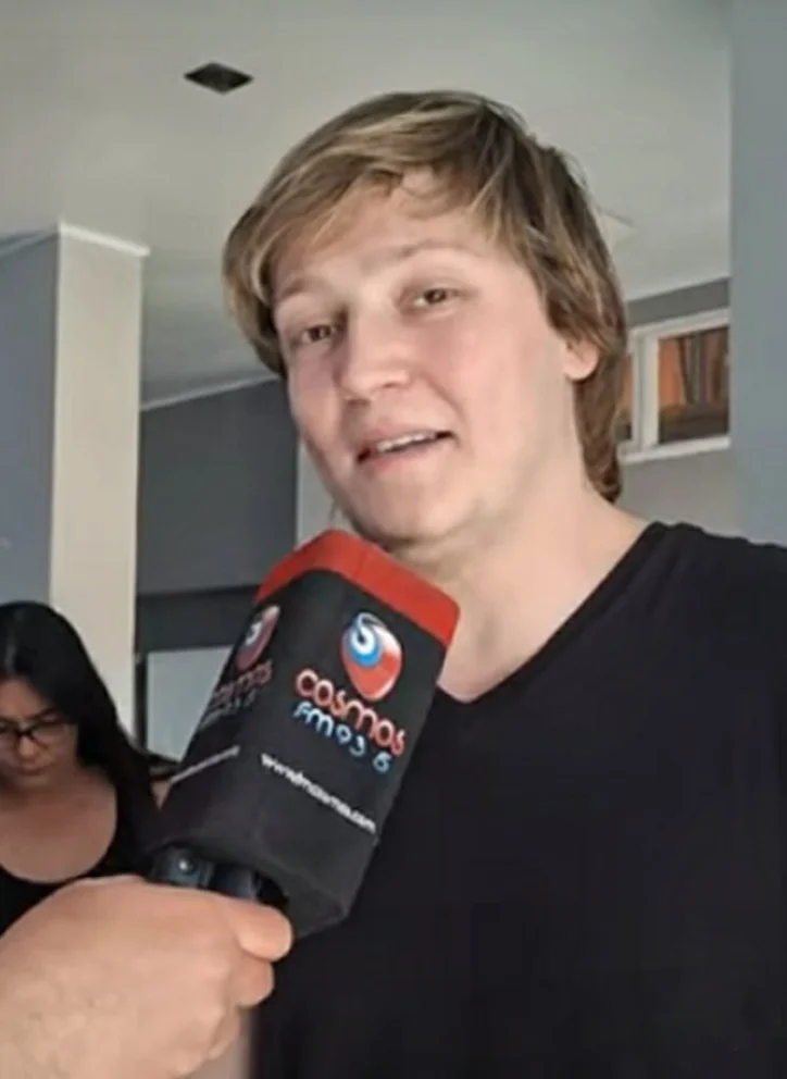 Este jueves el encuentro de Iñaki en un hotel de la ciudad de San Juan, con jóvenes libertarios