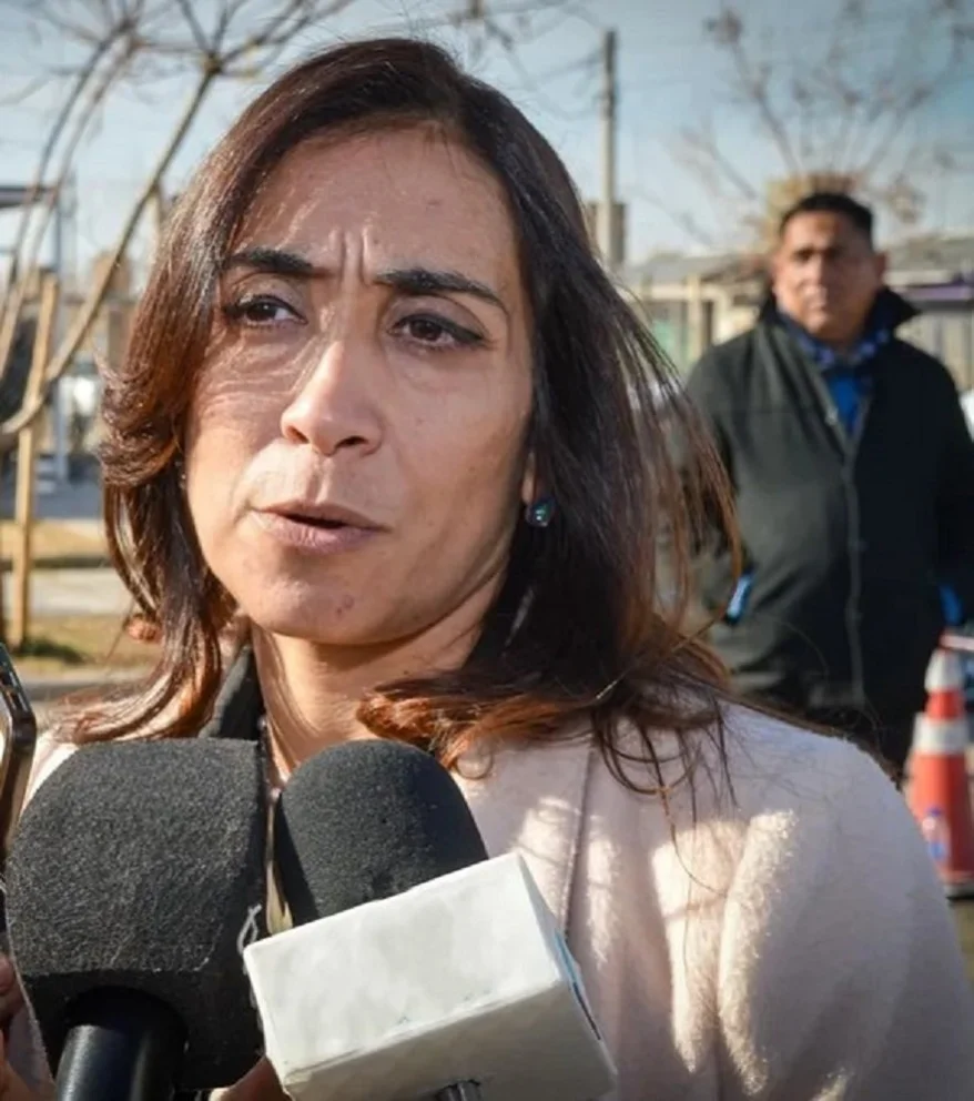 Romina Rosas como Intendente de Caucete en grave crisis para gobernar el departamento.