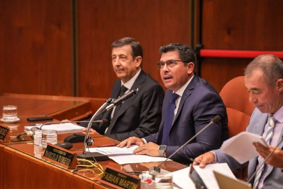 José Luis Gioja, Jorge Escobar y Nancy Picón